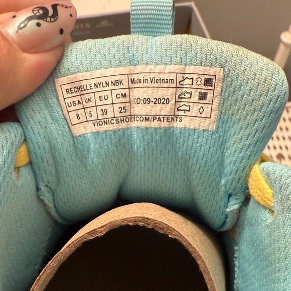 Vionic Rechelle Size 8 - Picture 8 of 10